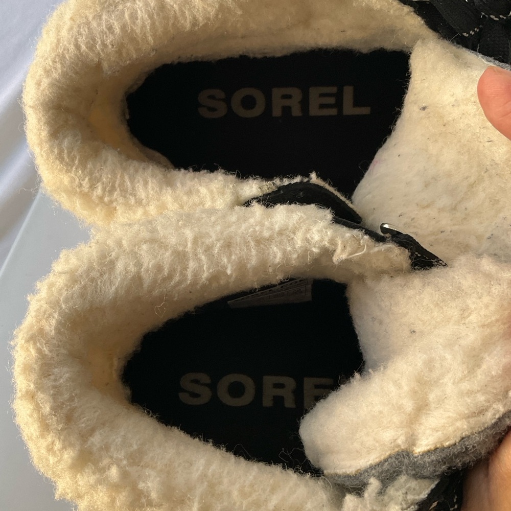 Sorel Black and Cream High-Top Footwear - Picture 9 of 13
